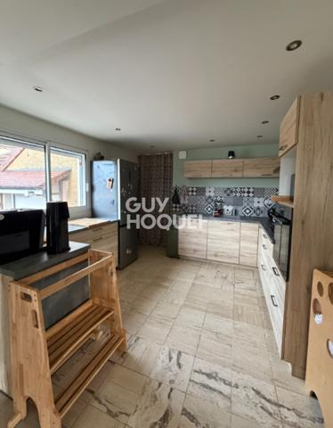 MAISON À VENDRE DE 10 PIÈCES DE 191,25 M²