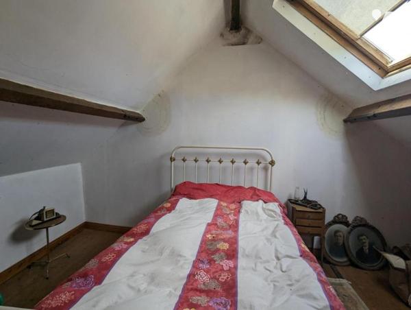 TOURLAVILLE - MAISON EN PIERRE ET JARDIN