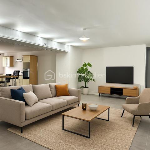 BSK Immobilier - Anaïs ALVAREZ, vous propose cet appartement 2 pièces de 73 m², en rez-de-chaussée avec jardin privatif d’environ 30 m² 

Situé au cœur d’une ancienne bâtisse en pierre de taille, rénovée en 2019, ce bien rare offre le charme de l’ancien allié au confort contemporain. 
Dans une petite copropriété de seulement 4 lots principaux, vous profiterez d’un environnement calme et convivial, à seulement quelques minutes des commodités et des axes principaux.

L’appartement, bénéficie d’une toiture, charpente et couverture neuves en 2025. 
Une cuisine spacieuse ouverte sur un vaste salon/sélour. 
De nombreux rangements viennent compléter ce bien fonctionnel et chaleureux.
À l’extérieur, vous profiterez d’un agréable jardin privatif d’environ 30 m². 
Une place de parking privative complète ce bien. 
Les faibles charges de copropriété en font également une opportunité idéale pour un premier achat ou un investissement patrimonial.

À visiter sans tarder !
Contactez-nous dès aujourd’hui pour découvrir ce bien coup de cœur et laissez-vous séduire par le charme de la pierre et la douceur de vivre à Haux.