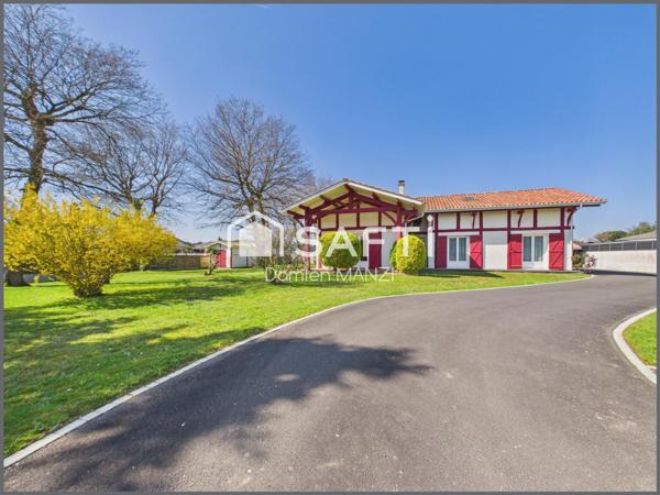 SUPERBE MAISON T7 AVEC PISCINE