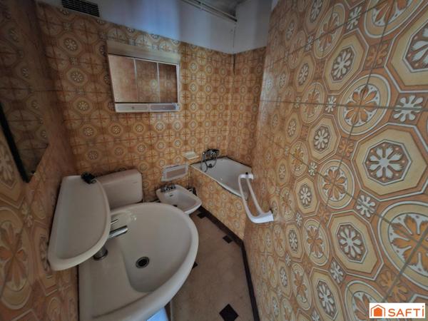 Maison 4 pièces 70m2 à rénover, 2000m2 de terrain