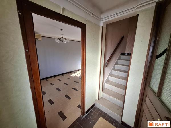 Maison 4 pièces 70m2 à rénover, 2000m2 de terrain