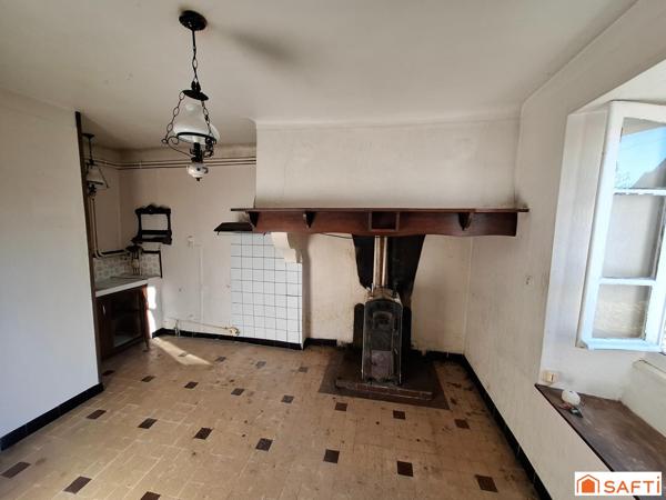 Maison 4 pièces 70m2 à rénover, 2000m2 de terrain