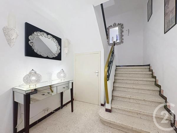 Maison à vendre  7 pièces - 233,70 m 2   ARLES SUR TECH  - 66