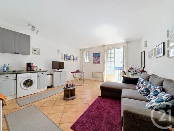 Maison à vendre  7 pièces - 233,70 m 2   ARLES SUR TECH  - 66