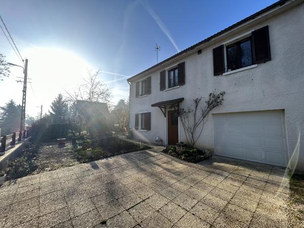 Villiers-sur-Morin (77580) Maison élevée sur sous-sol total hors sol, 3 chambres