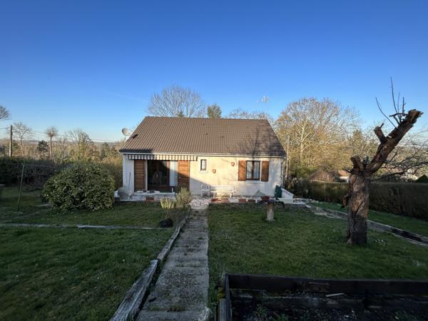 Villiers-sur-Morin (77580) Maison élevée sur sous-sol total hors sol, 3 chambres