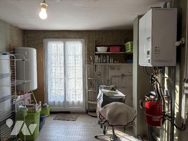 AURILLAC, quartier La Ponétie, sur 511m² de terrain, maison individuelle de plain pied comprena...