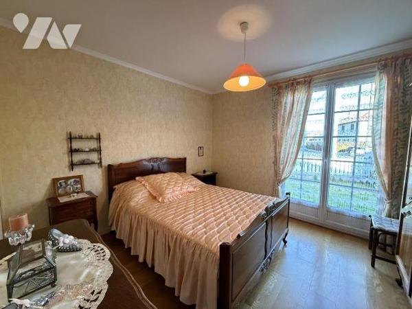 AURILLAC, quartier La Ponétie, sur 511m² de terrain, maison individuelle de plain pied comprena...