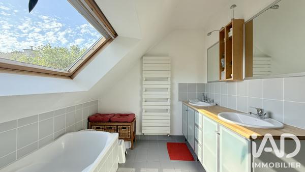 Maison à vendre 8 pièces 206,19 m² Séné
