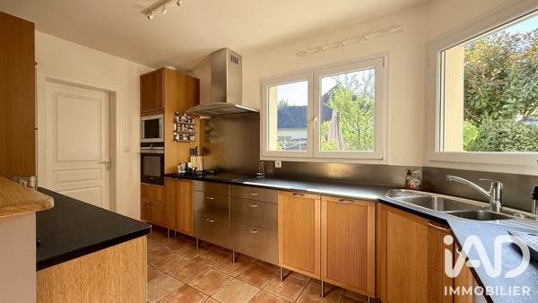 Maison à vendre 8 pièces 206,19 m² Séné