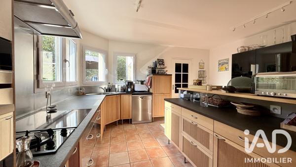 Maison à vendre 8 pièces 206,19 m² Séné