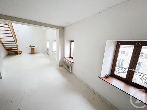 Appartement F4 à vendre  4 pièces - 99,50 m2 REMIREMONT - 88