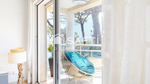 Maison pieds dans l'eau à Hyères