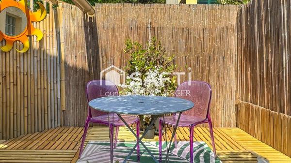 Maison pieds dans l'eau à Hyères