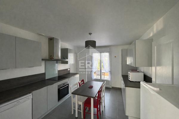 Pavillon PLAIN PIED Saint Pierre Les Nemours 6 pièce(s) 118 m2
