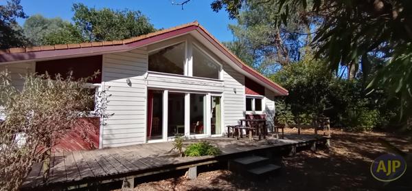 Maison à vendre Lege Cap Ferret - 4 pièces, 110m² avec 3 chambre(s) à 452 000€ - AJP Immobilier Lège-Cap-Ferret