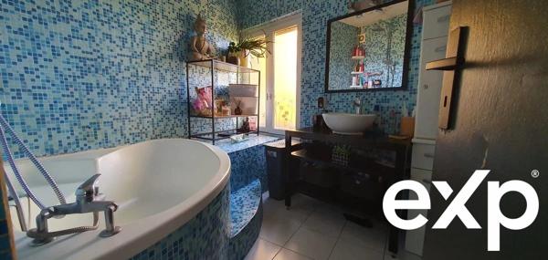 Maison de ville traversante avec terrasse et garage – 80 m² – Vendue louée