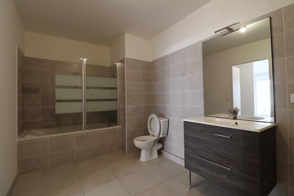 Appartement La Duranne 4 pièces 107.16 m2 - 3 chambres - suite parentale - dressing - terrasses - calme- commerces