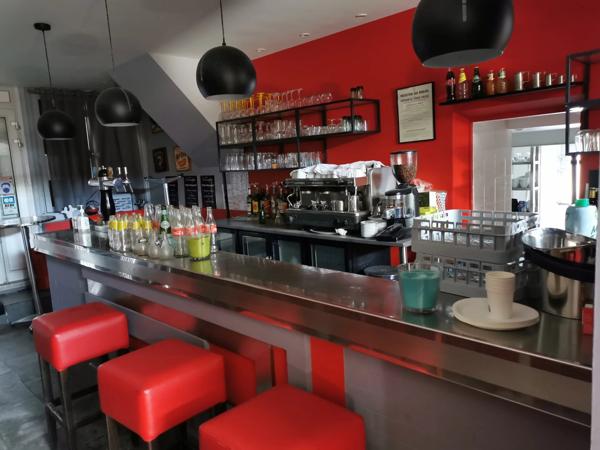 🍽️ À vendre – Restaurant Bar avec Terrasse – 56 couverts + Appartement 🍷