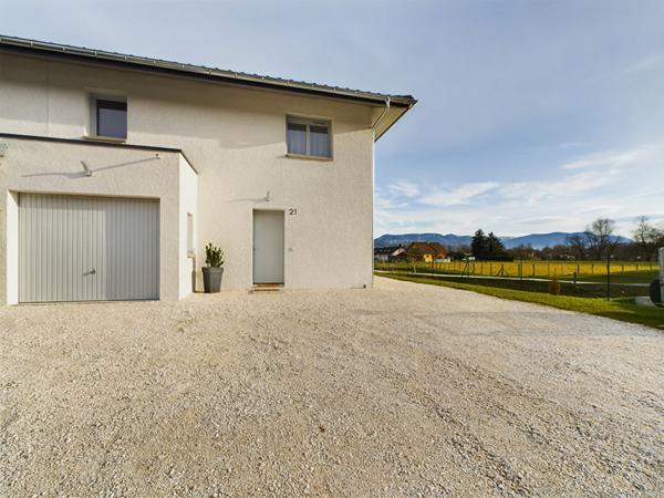 RUMILLY - Maison récente de 2023 - 95 m² - Terrain 365 m² - Garage - Au calme