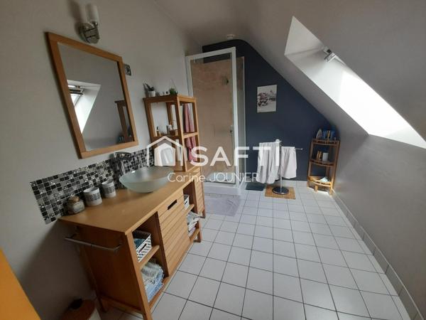 Rare maison récente avec vie de plein pied à deux pas du centre bourg, de la gare de Langon et une vue imprenable!