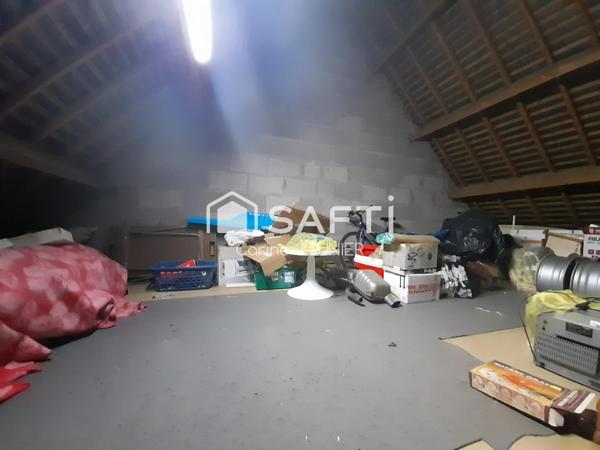 Rare maison récente avec vie de plein pied à deux pas du centre bourg, de la gare de Langon et une vue imprenable!