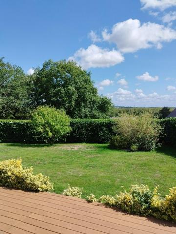 Rare maison récente avec vie de plein pied à deux pas du centre bourg, de la gare de Langon et une vue imprenable!