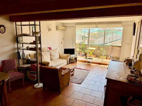 T2 Duplex dernier étage 57m² + terrasses – Vues toits & Thermes – Aix Centre