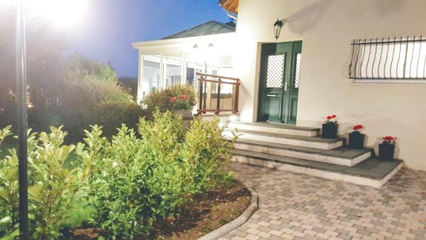 Pithiviers (45300) VOUS AVEZ JUSTE A POSER VOS VALISES