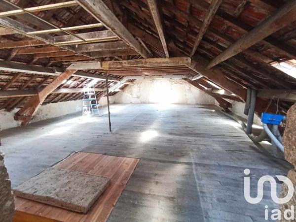 Maison de ville 7 pièces de 166 m² à Razès (87640)