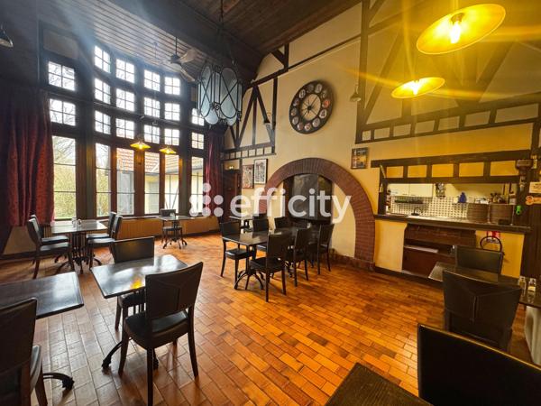 Local Commercial 9 pièces - 270 m²