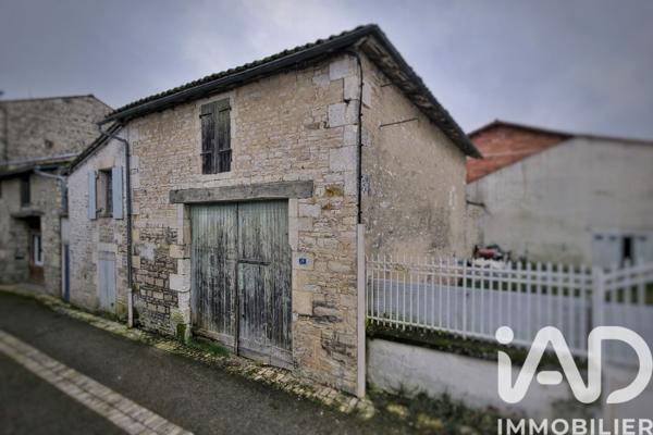 Maison à vendre 1 pièce 97 m² Mansle-les-Fontaines