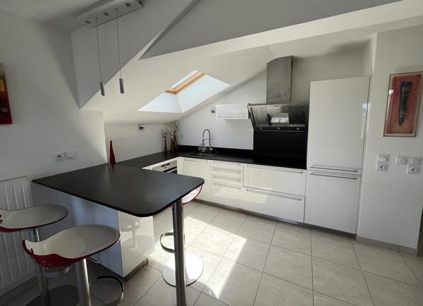Rare à la vente - Magnifique T2 en Attique - Terrasse de 35m² - Garage