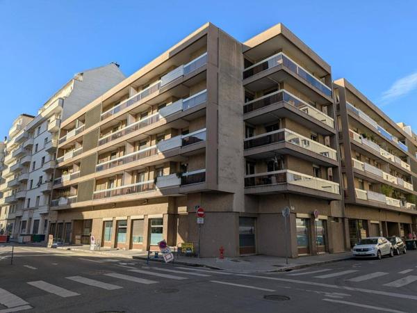 Appartement 2 pièces                                        - 69006 Lyon 6e  Arrondissement Réf : 5470