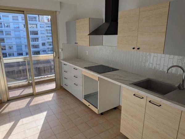 Appartement 2 pièces                                        - 69006 Lyon 6e  Arrondissement Réf : 5470