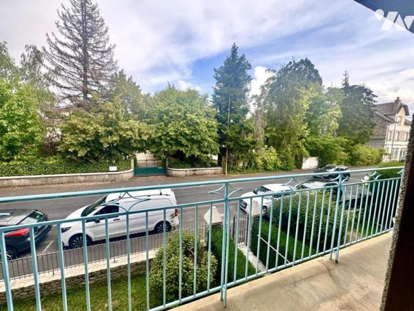 À VENDRE – APPARTEMENT T4 LUMINEUX AVEC 2 BALCONS & PARKING – SAINT-CHÉLY-D'APCHER