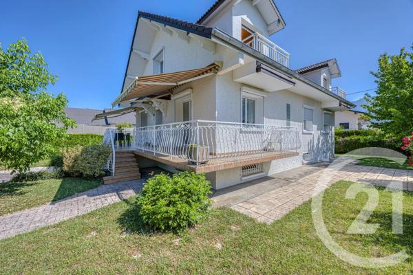 Maison à vendre  6 pièces - 165 m 2   CHAMBERY  - 73