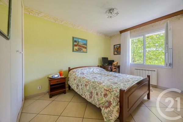 Maison à vendre  6 pièces - 165 m 2   CHAMBERY  - 73