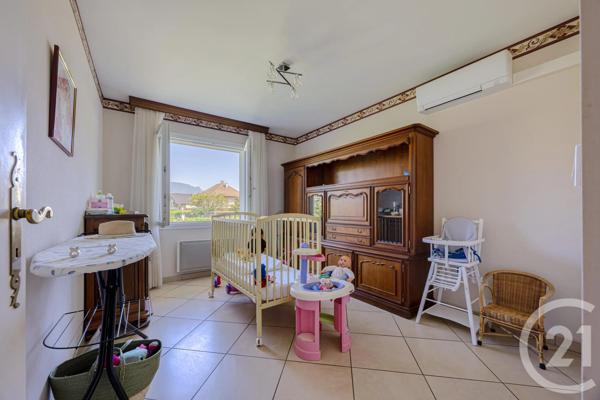 Maison à vendre  6 pièces - 165 m 2   CHAMBERY  - 73