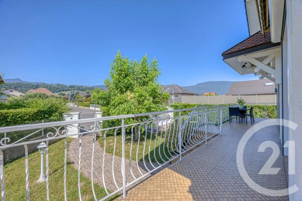 Maison à vendre  6 pièces - 165 m 2   CHAMBERY  - 73