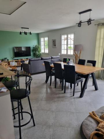 Maison, 120 m², Saint Rémy sur Avre (28380), 3 chambres, suite parentale, sous-sol total, terrain 1 138m². Prix HAI 224 900