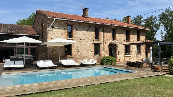 Demeure Montesquieu Volvestre T11 - 411 m2 avec piscine et jacuzzi