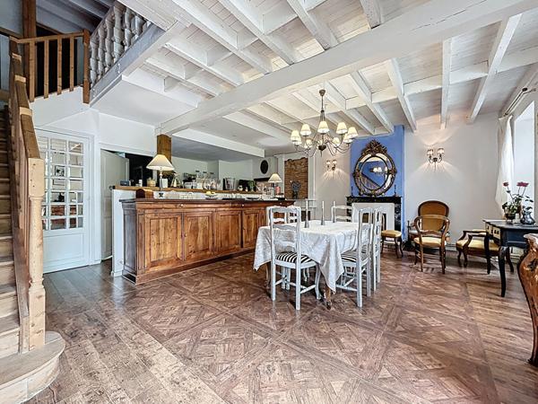 Demeure Montesquieu Volvestre T11 - 411 m2 avec piscine et jacuzzi