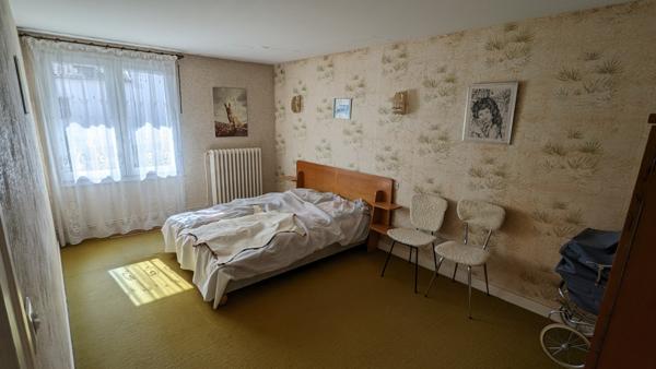 Maison  6 pièce(s)  4 chambre(s)  154 m²