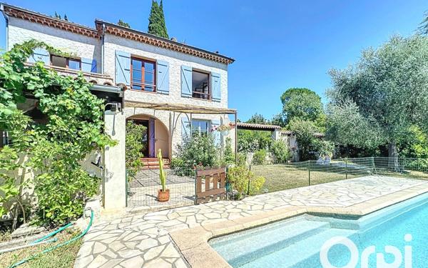 Maison à vendre    5 pièces •  La Colle-sur-Loup