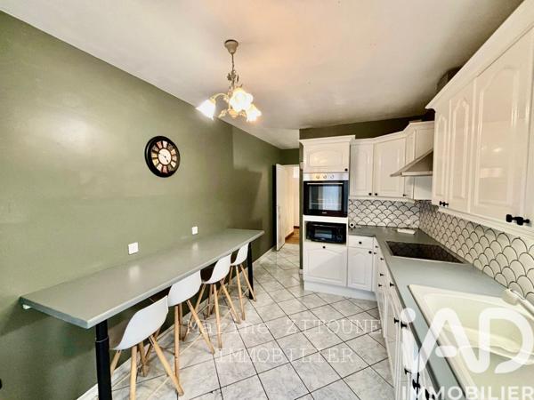 Location appartement 5 pièces 96 m² Champs-sur-Marne