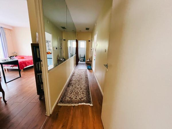 Maison à vendre    6 pièces •  Saint-Genis-Laval