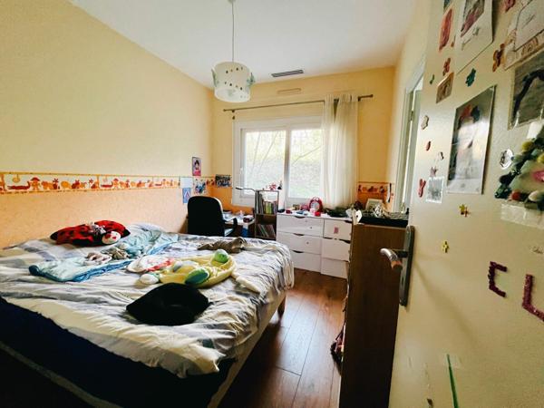 Maison à vendre    6 pièces •  Saint-Genis-Laval