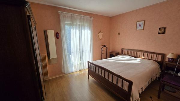 Maison  4 pièce(s) de 91 m2  avec 3 chambres  et 1 garage